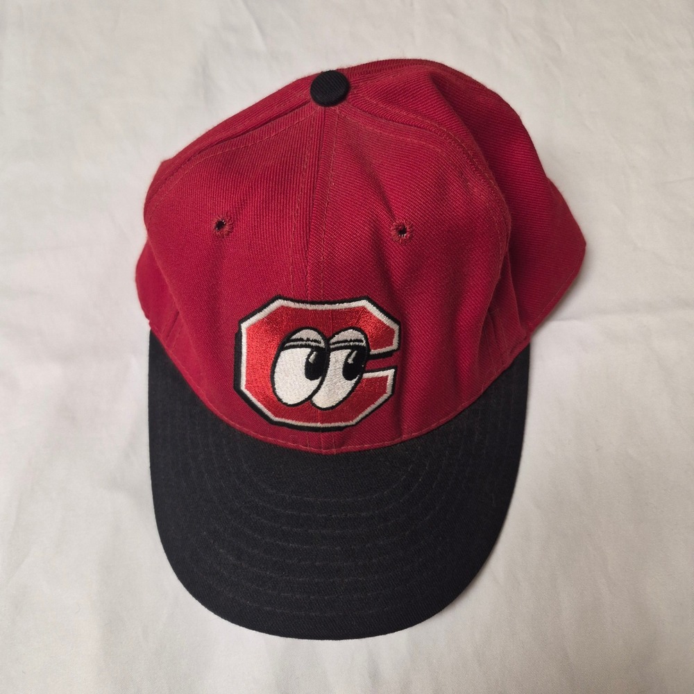 Vintage Pro-Line Cincinnati Reds Fitted Hat 7 1/8 Red Black‎ Made in USA MLB Cap